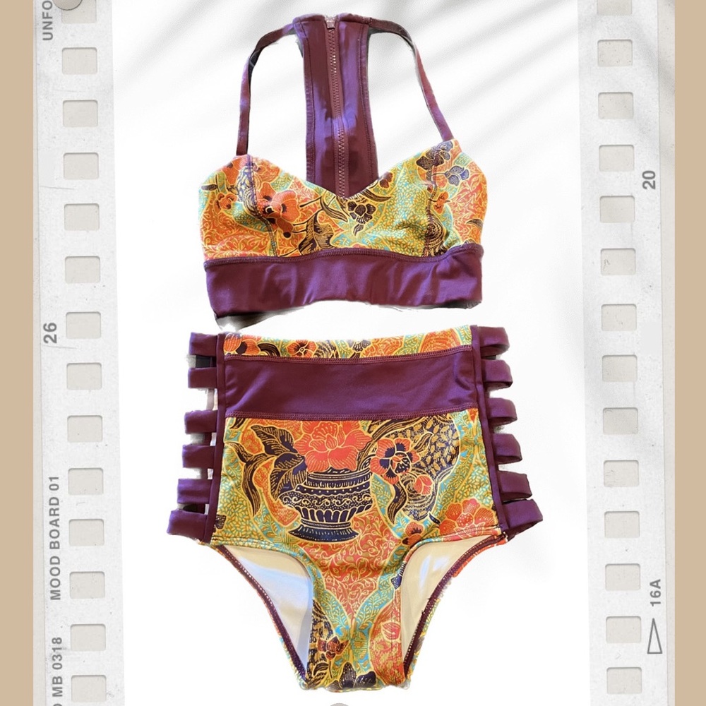 Two Piece Color Block Print Sports Bra & High Waisted Bottom / Swimsuit